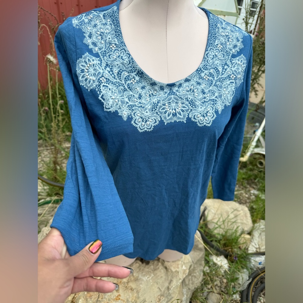💙 St. John’s Bay Top 💙